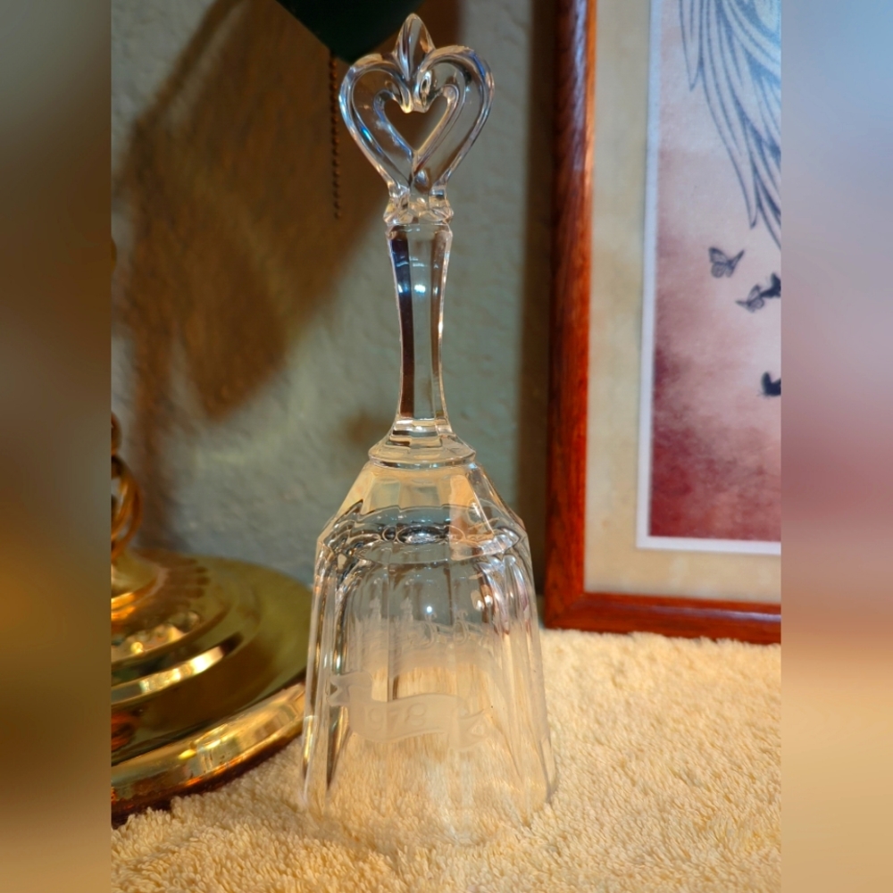 Vintage ✓1978✓ Holiday Full Crystal Candle Snuffer Santa Sleigh Marked 1978